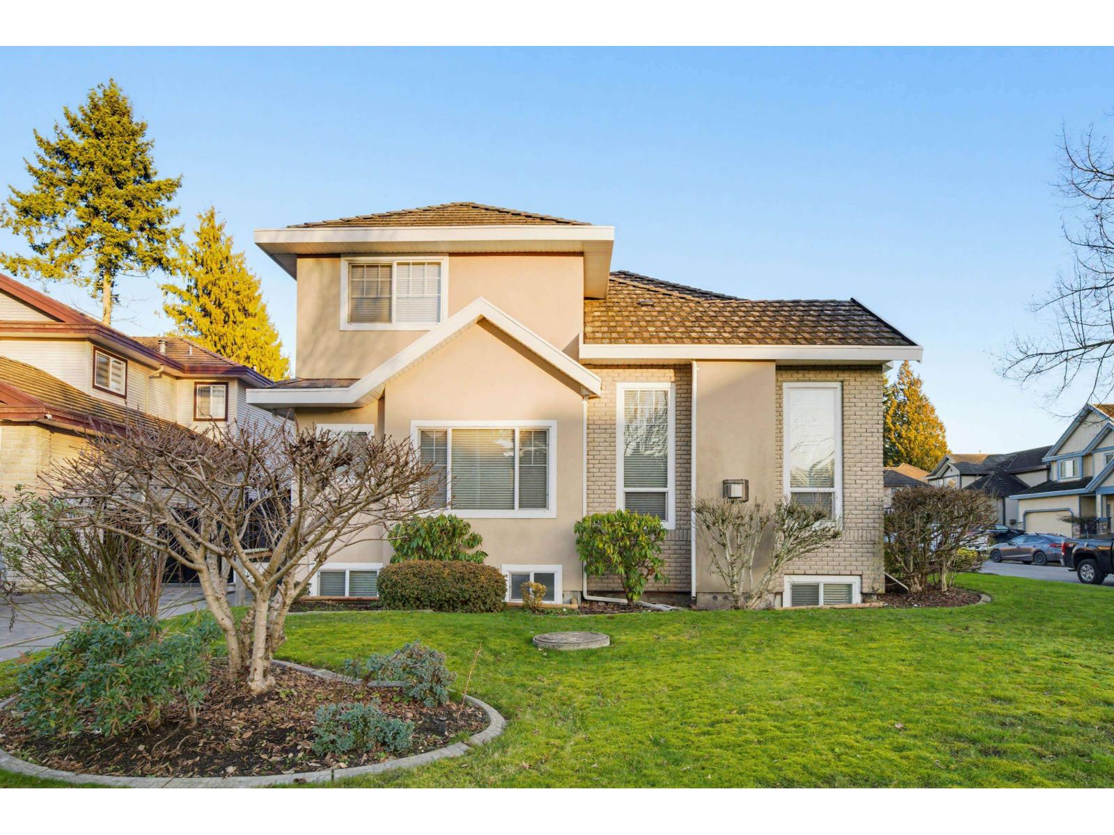 7452 Wiltshire Drive Property Photo 3