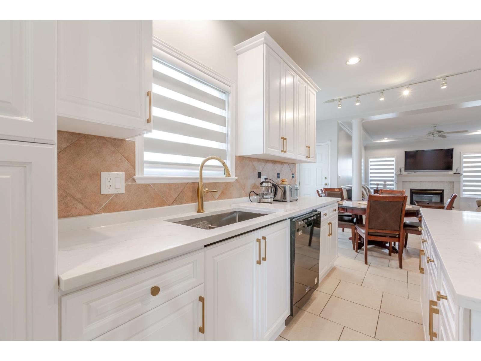 7452 Wiltshire Drive Property Photo 13