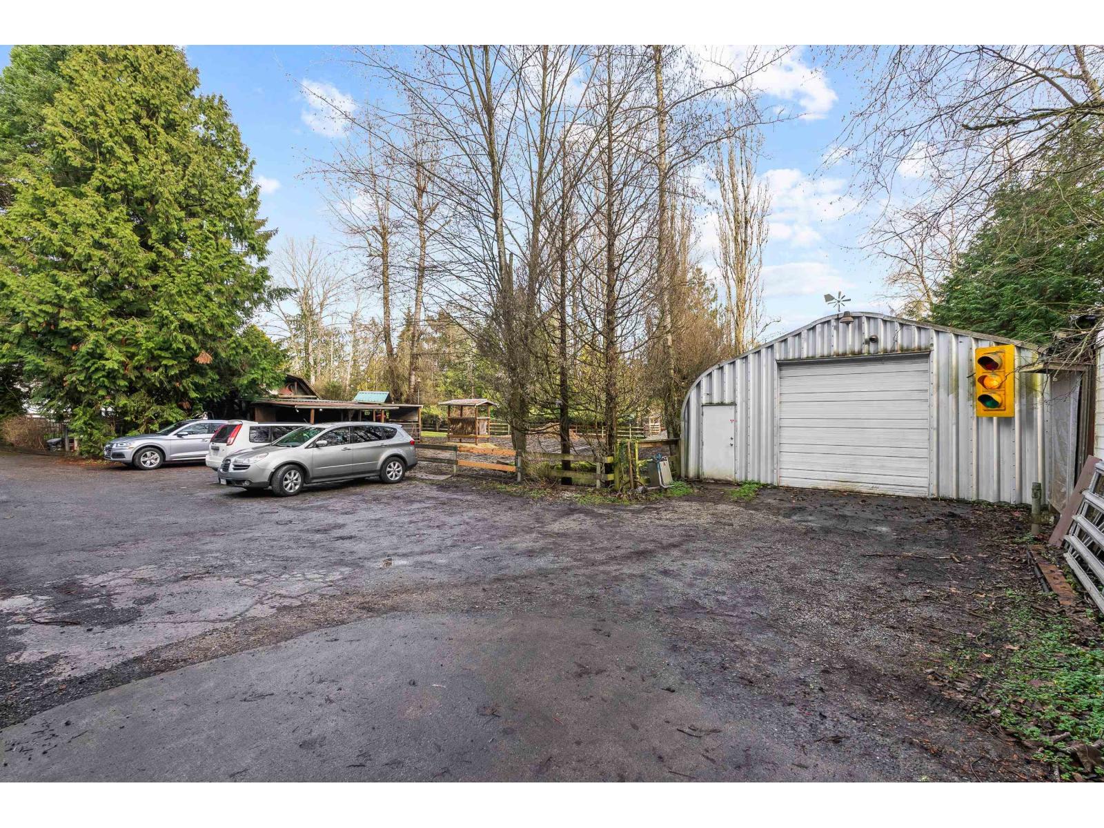 16184 20 Avenue Property Photo 11