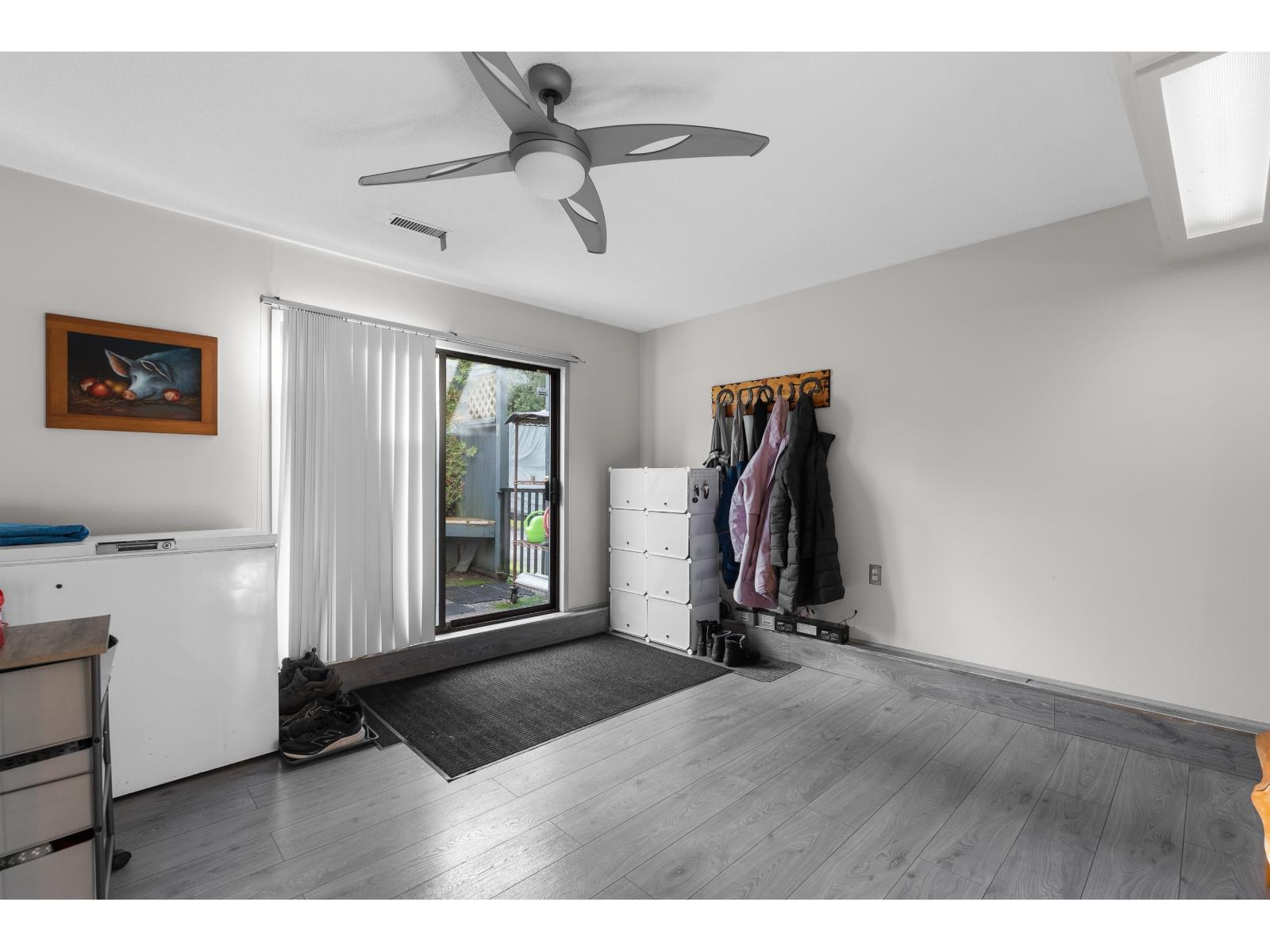 16184 20 Avenue Property Photo 29
