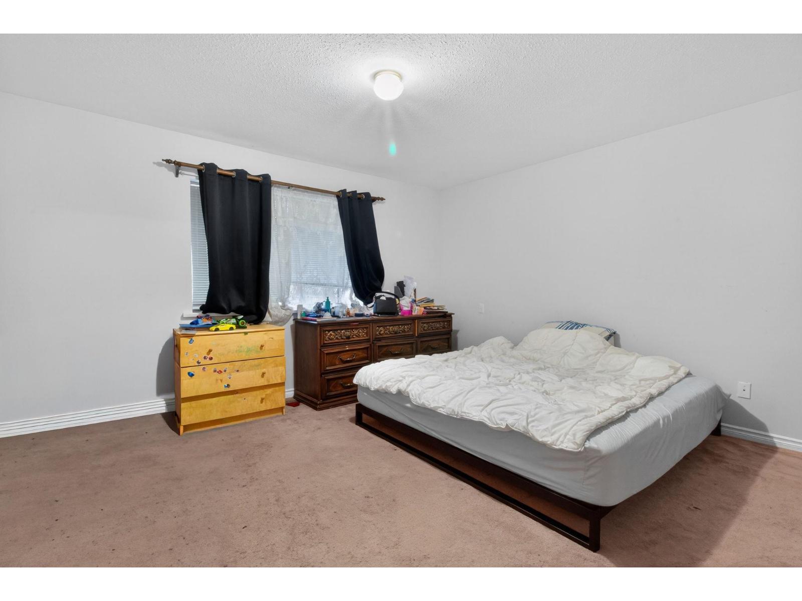 7903 164 Street Property Photo 10