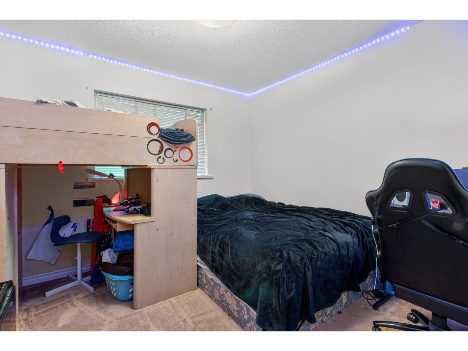7903 164 Street Property Photo 14