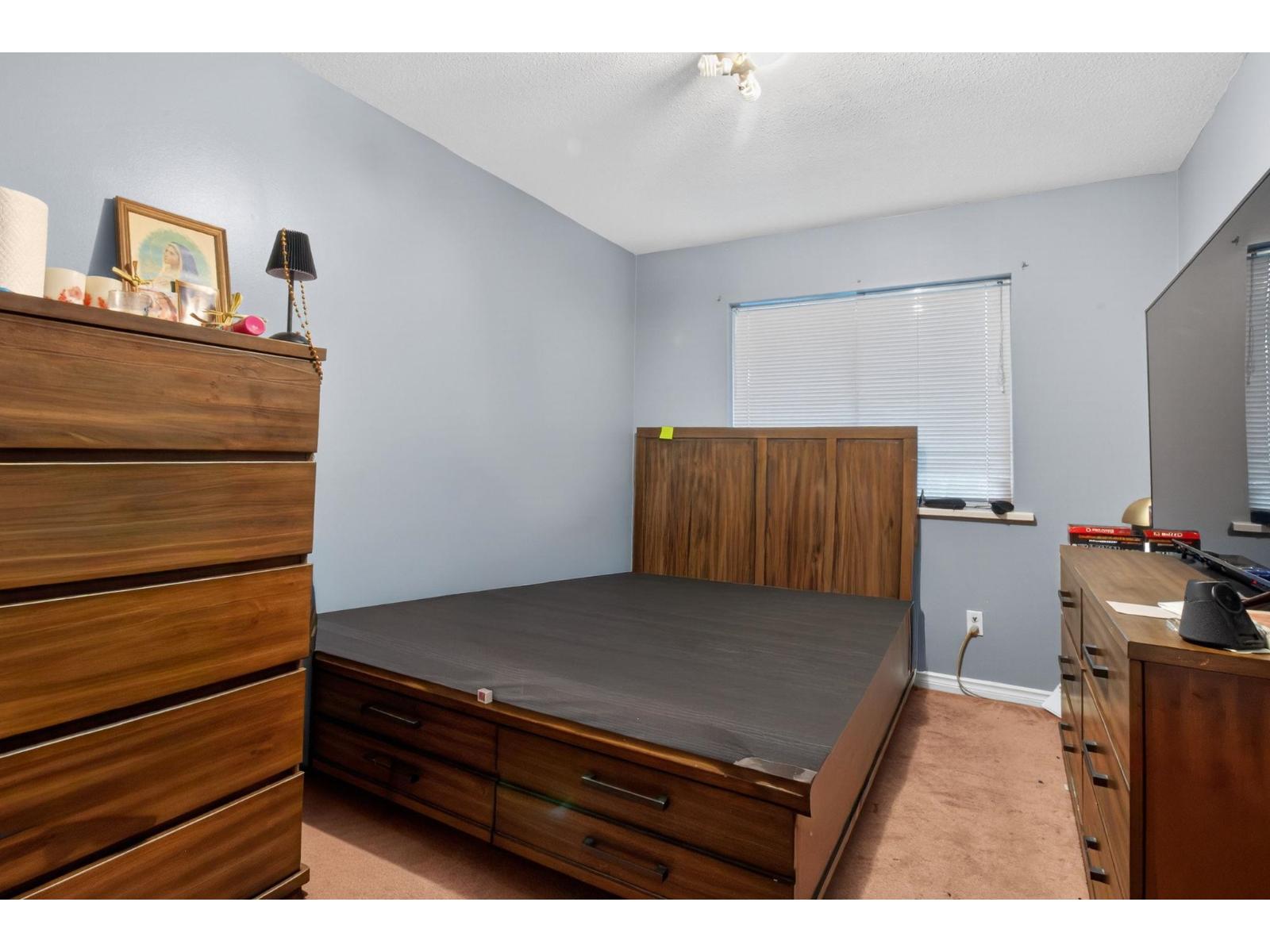 7903 164 Street Property Photo 15