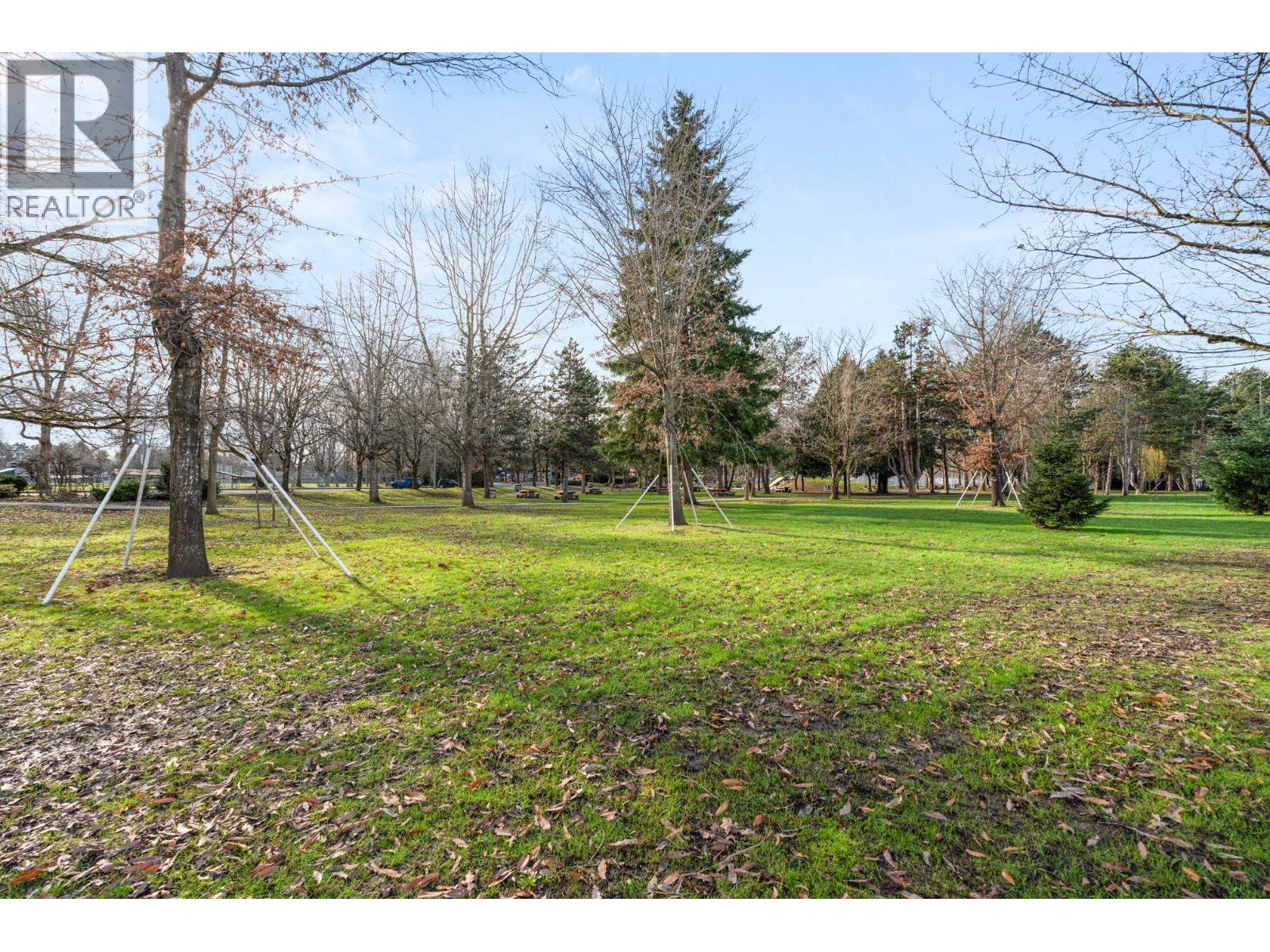 8 9219 Williams Road Property Photo 27