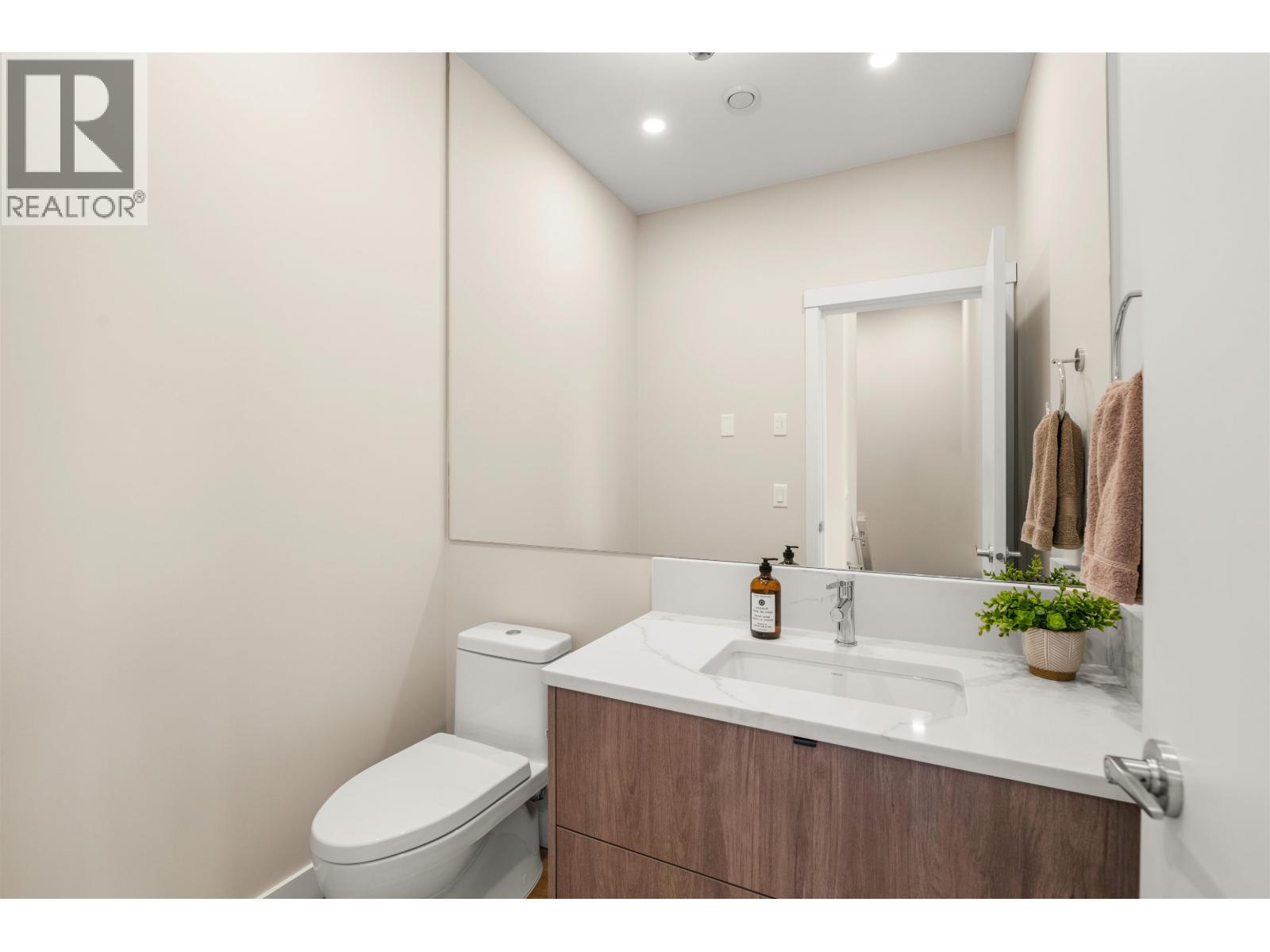 25 4000 Sunstone Way Property Photo 18