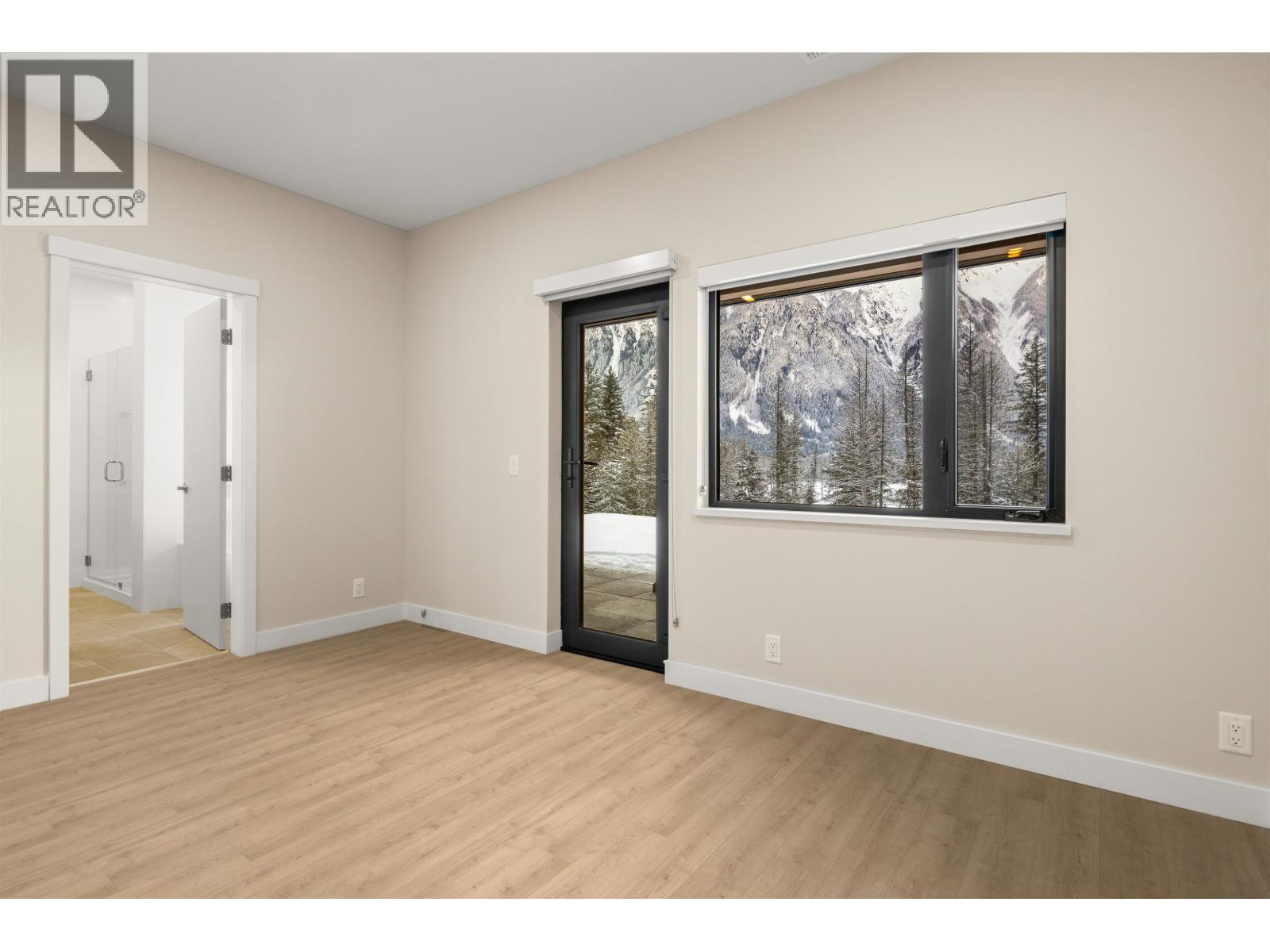 25 4000 Sunstone Way Property Photo 23