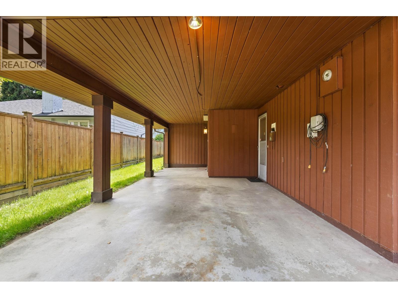 5620 Plover Court Property Photo 8