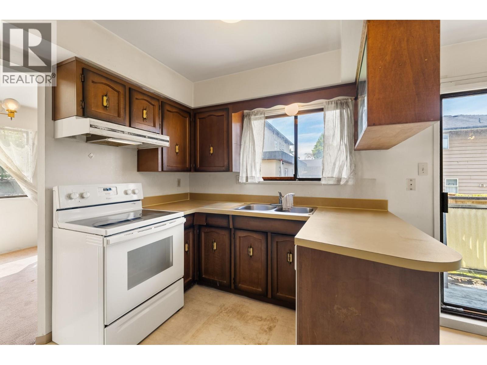5620 Plover Court Property Photo 15