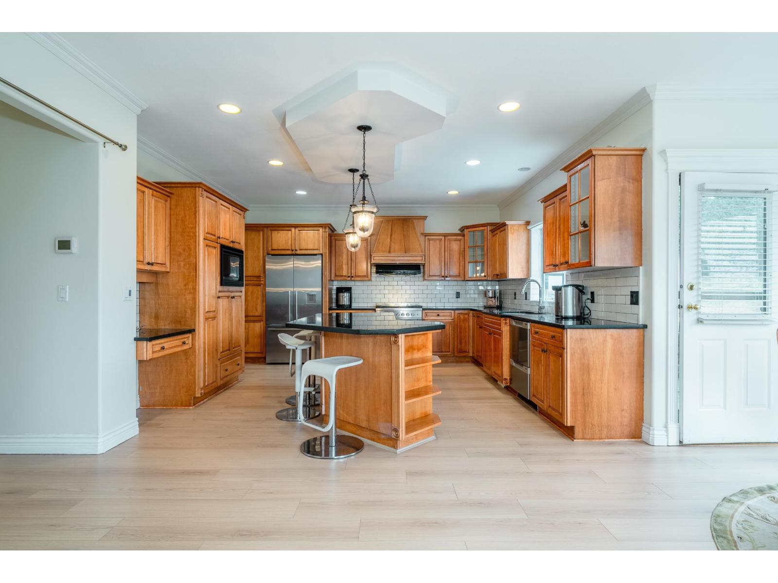 16781 77 Avenue Property Photo 9