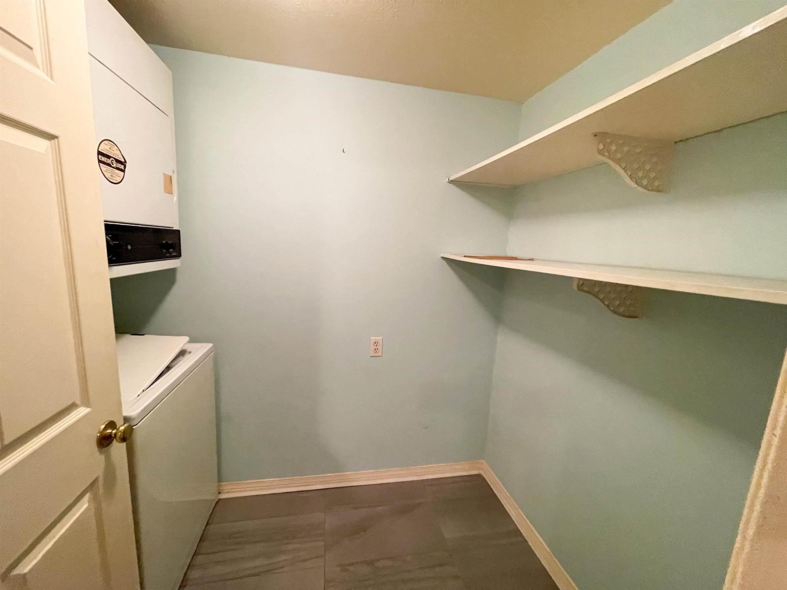 319 7161 121 Street Property Photo 15