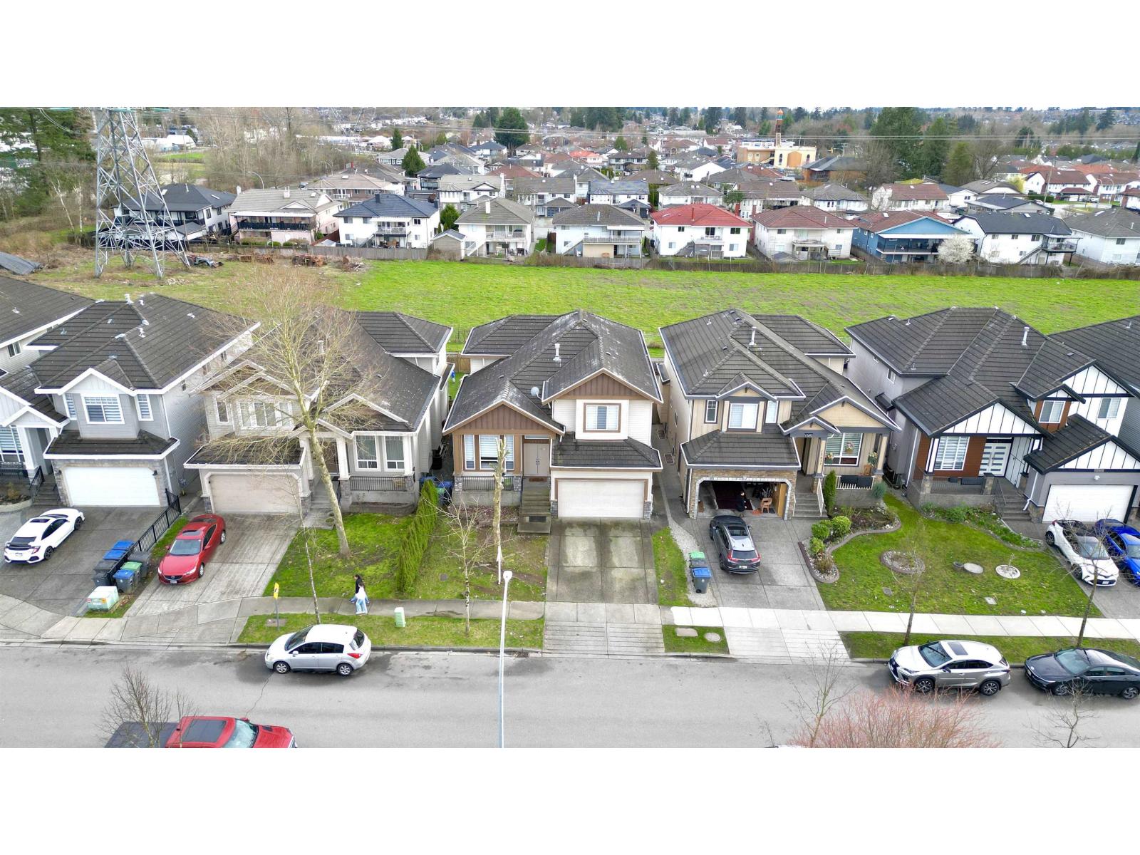 12458 74 Avenue Property Photo 4