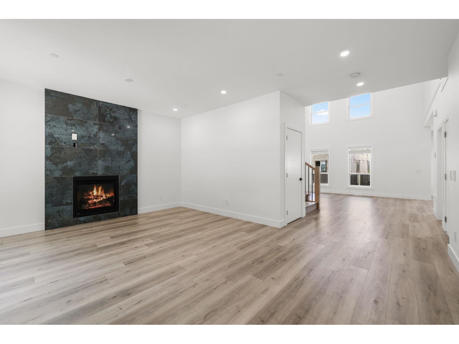 8587 Forest Gate Drive Property Photo 2