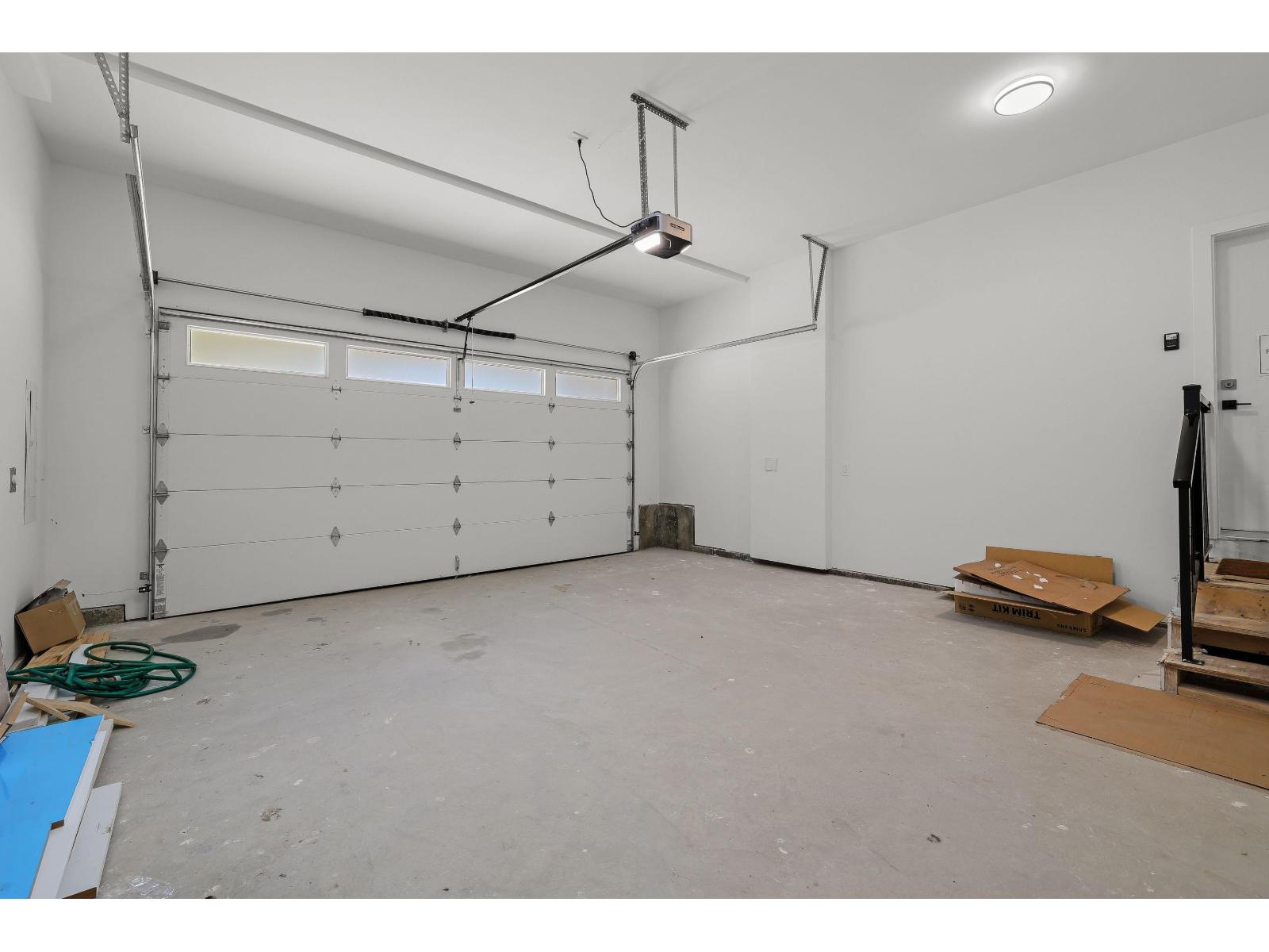 8587 Forest Gate Drive Property Photo 5