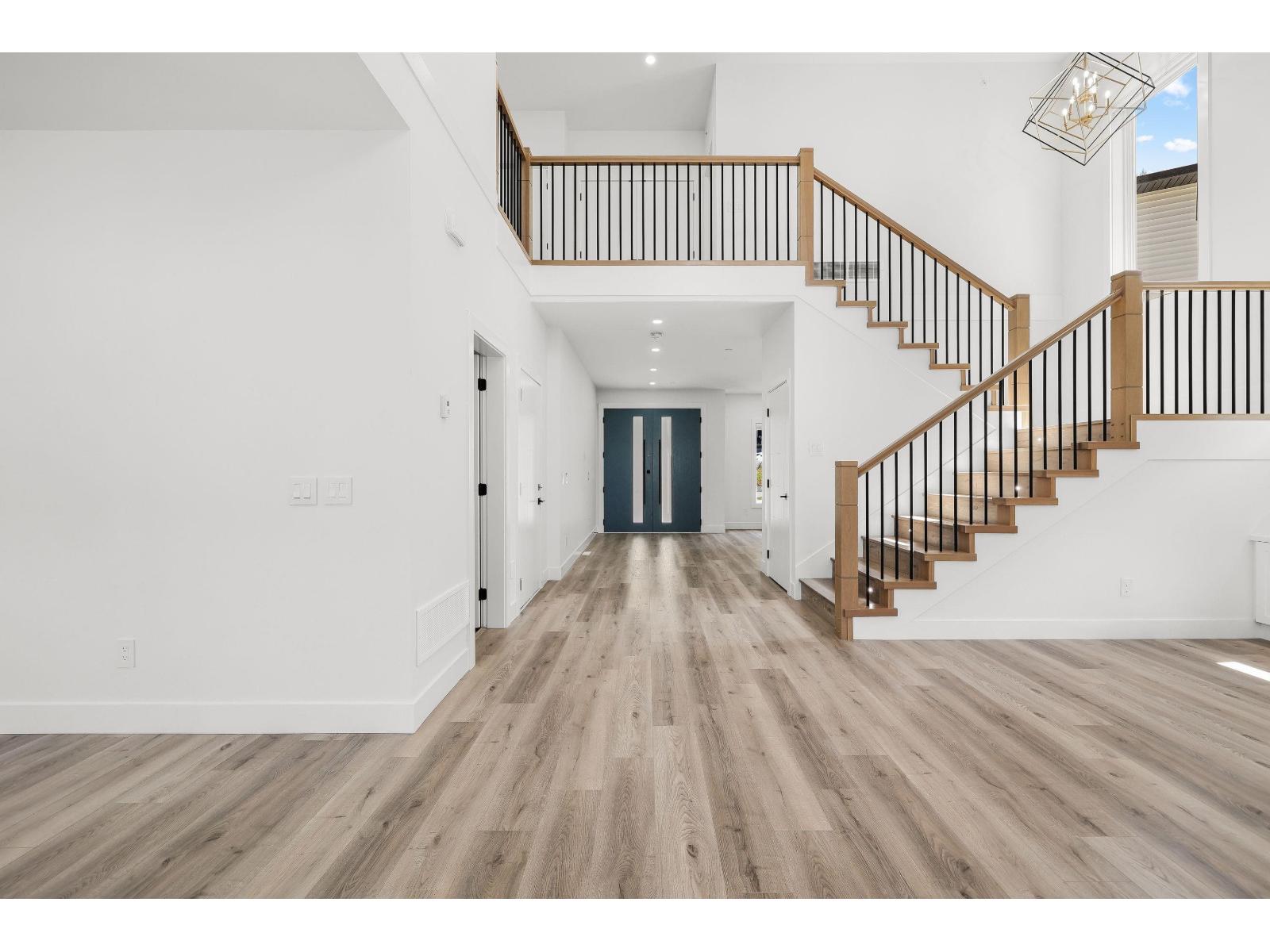 8587 Forest Gate Drive Property Photo 10
