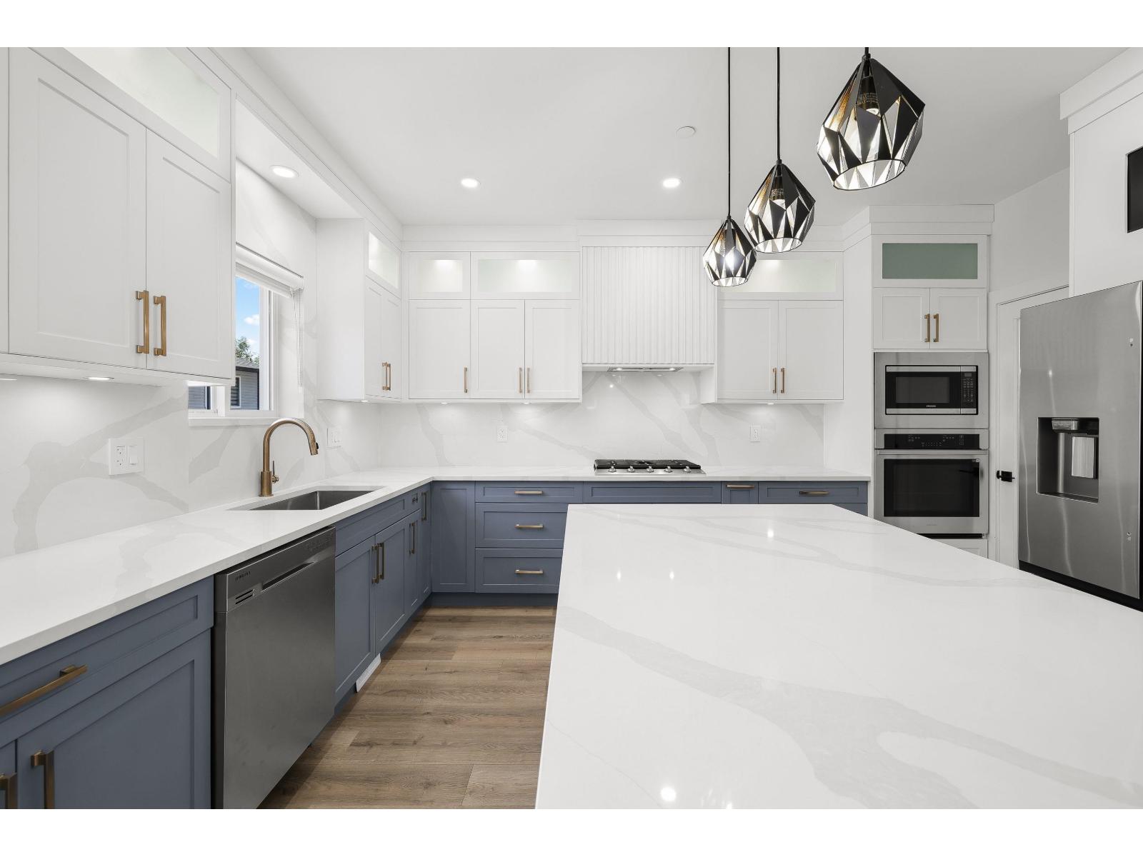 8587 Forest Gate Drive Property Photo 15