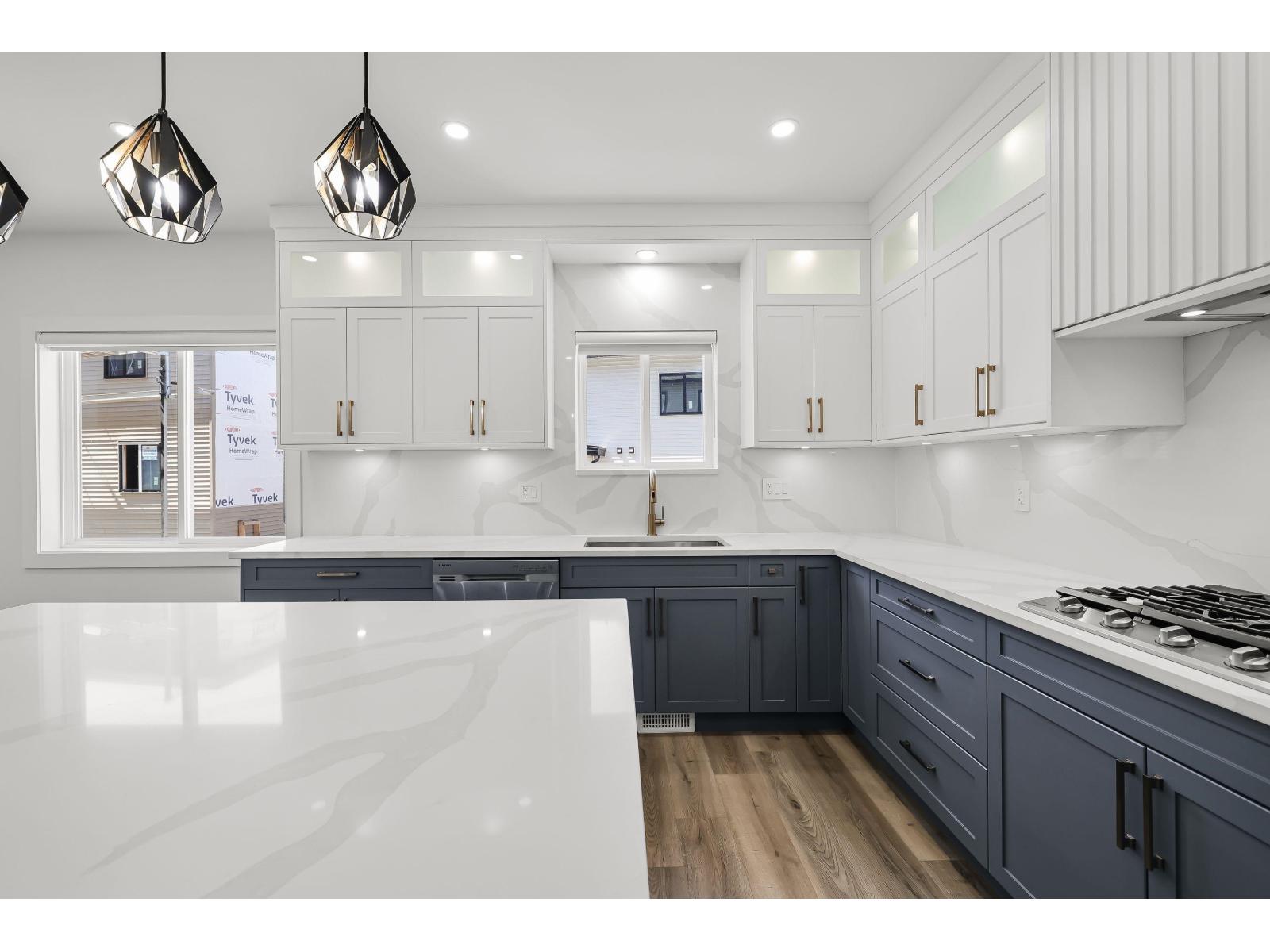 8587 Forest Gate Drive Property Photo 17