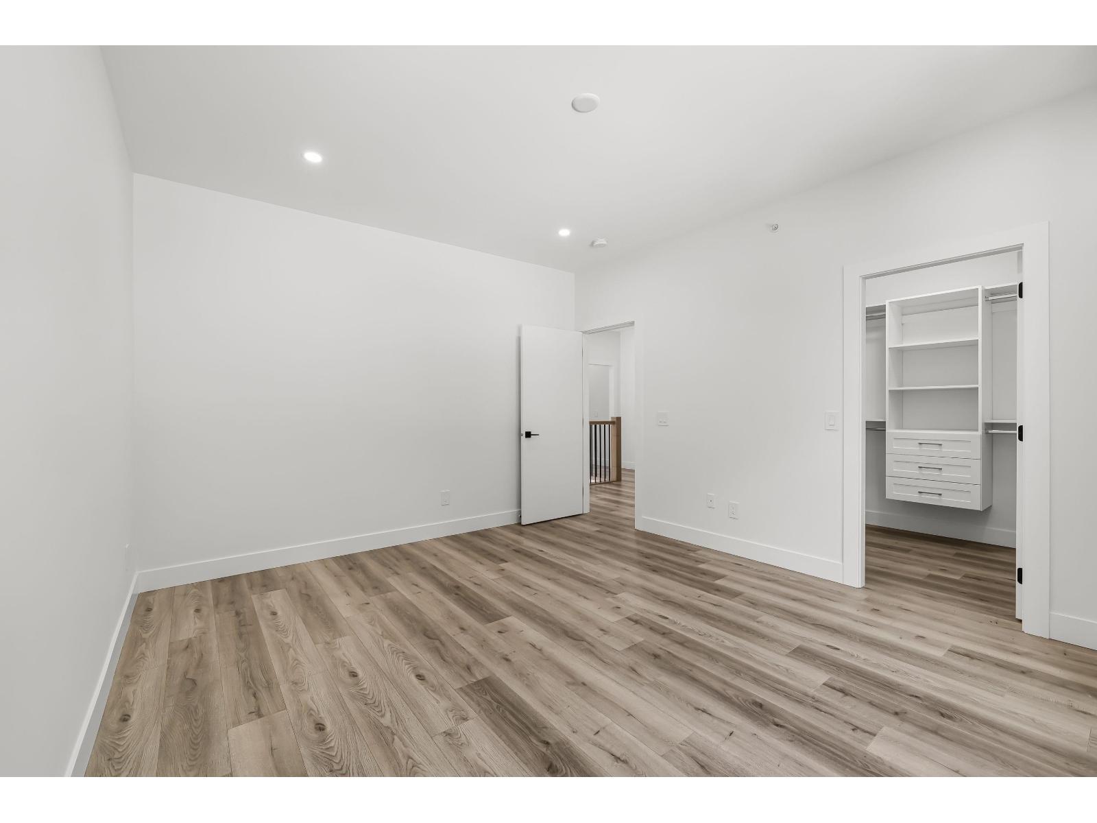 8587 Forest Gate Drive Property Photo 21