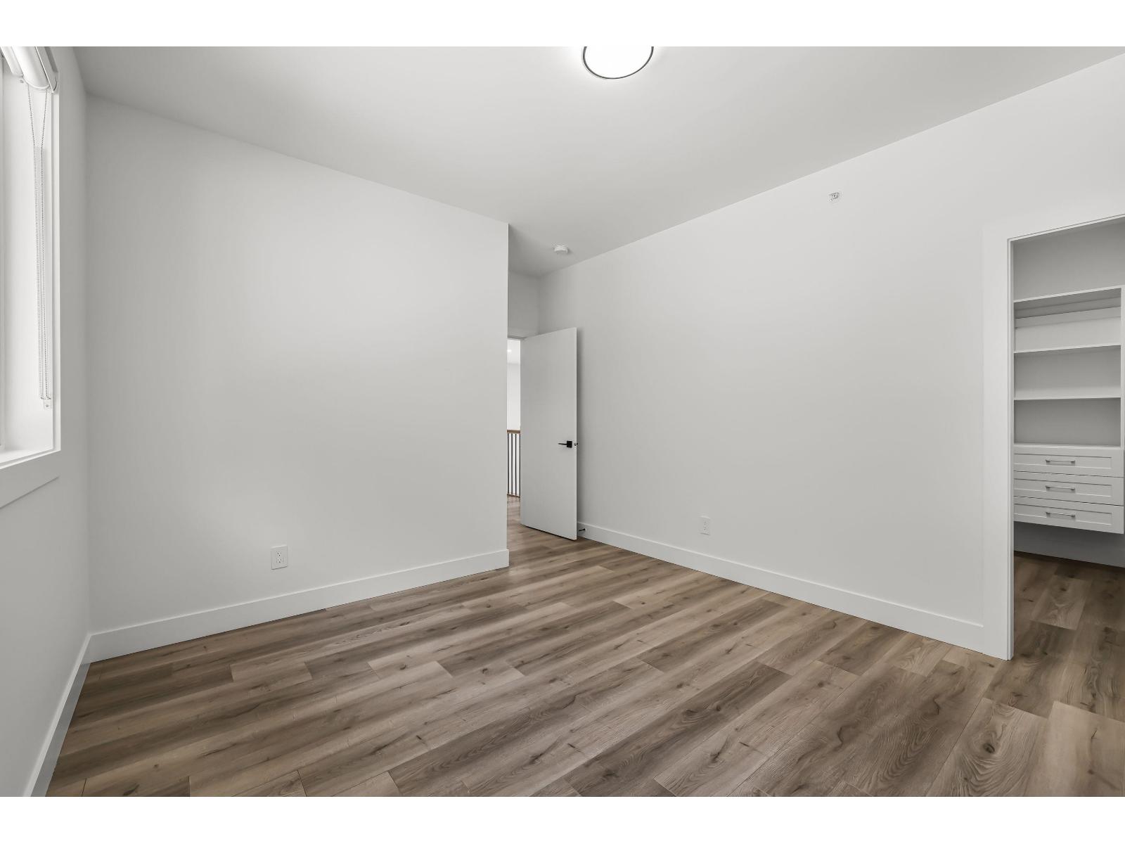 8587 Forest Gate Drive Property Photo 25