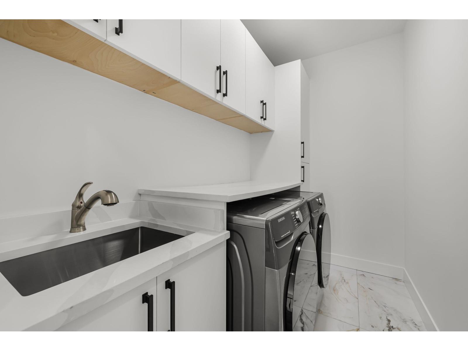 8587 Forest Gate Drive Property Photo 26