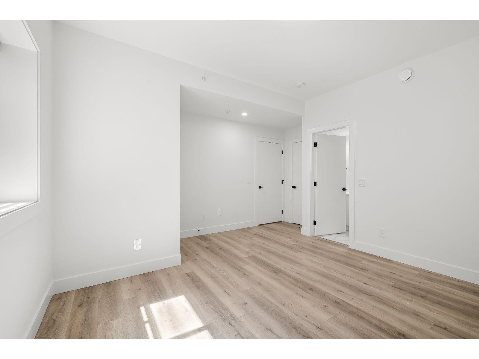 8587 Forest Gate Drive Property Photo 34