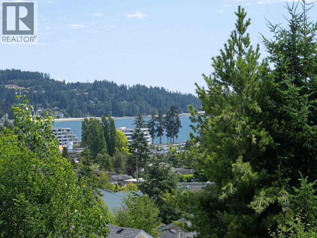 5618 Dungeness Place Property Photo 3