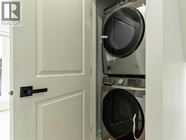 5092 Clarendon Street Property Photo 10