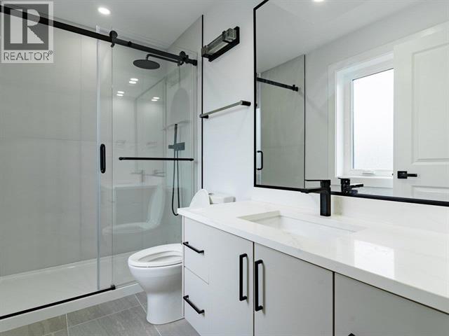 5092 Clarendon Street Property Photo 11