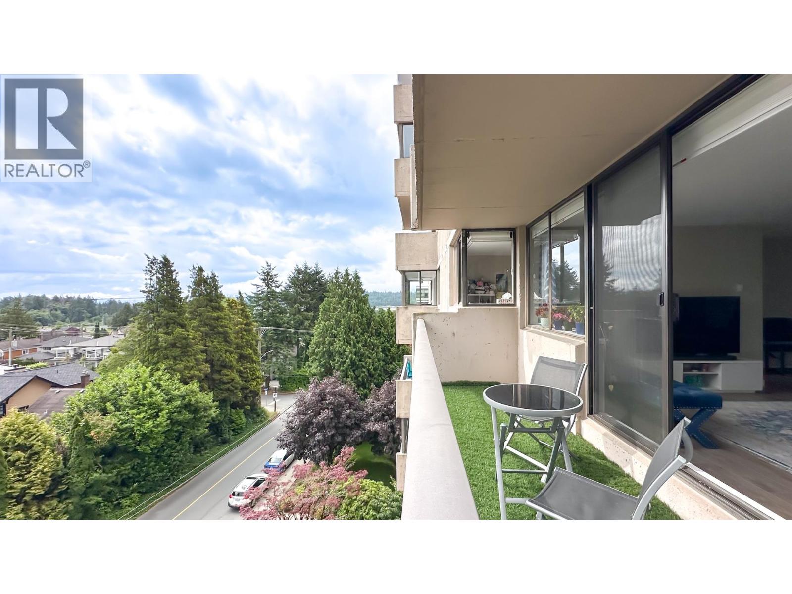 605 555 13th Street Property Photo 18