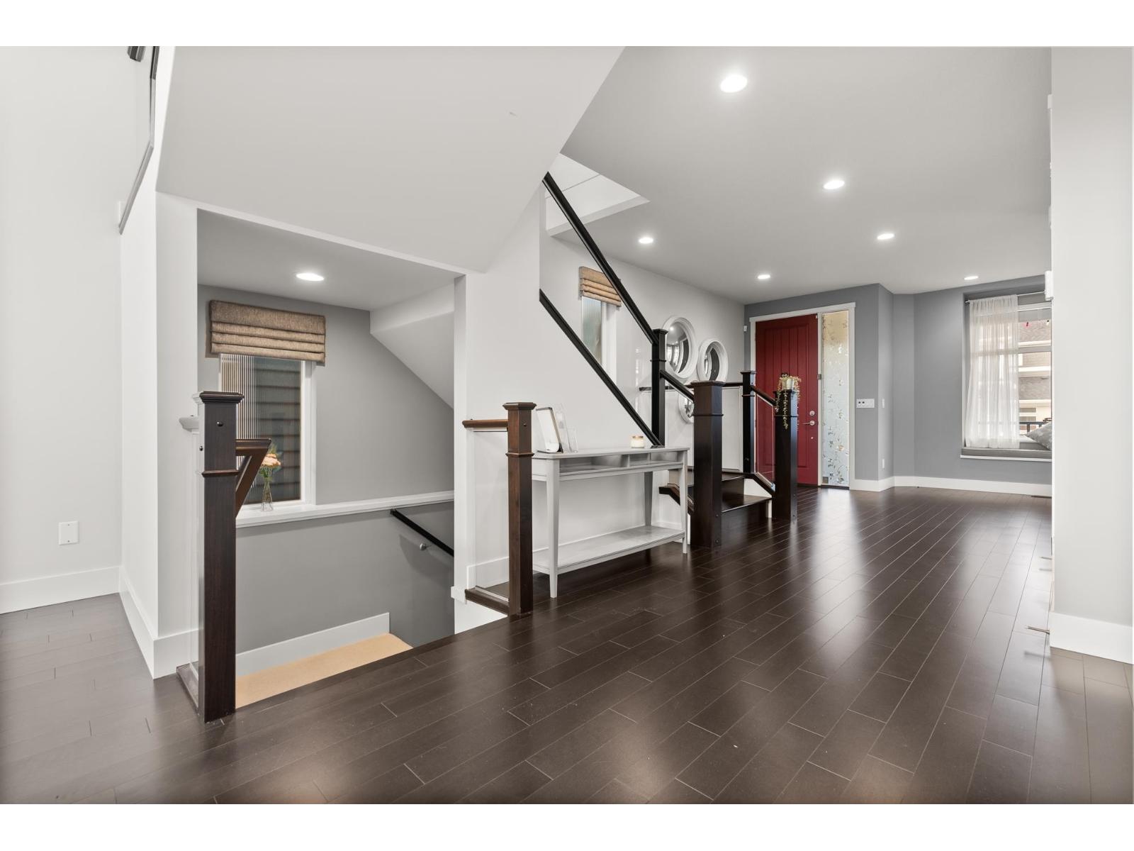 16726 18 Avenue Property Photo 13