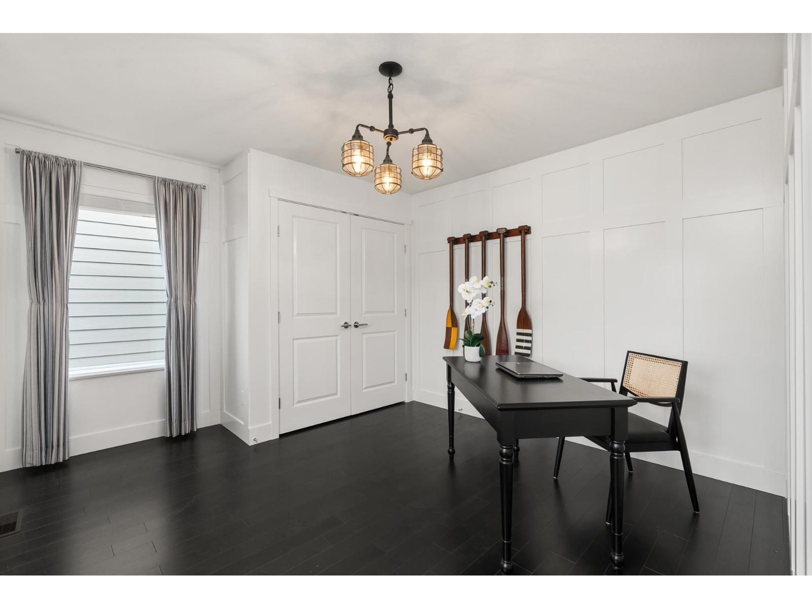 16726 18 Avenue Property Photo 19