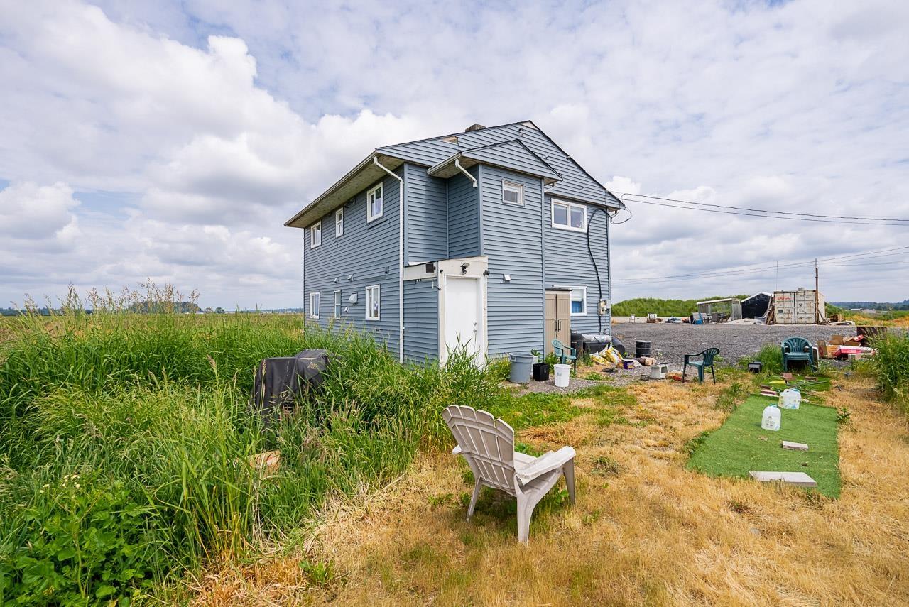 17027 40 Avenue Property Photo 2