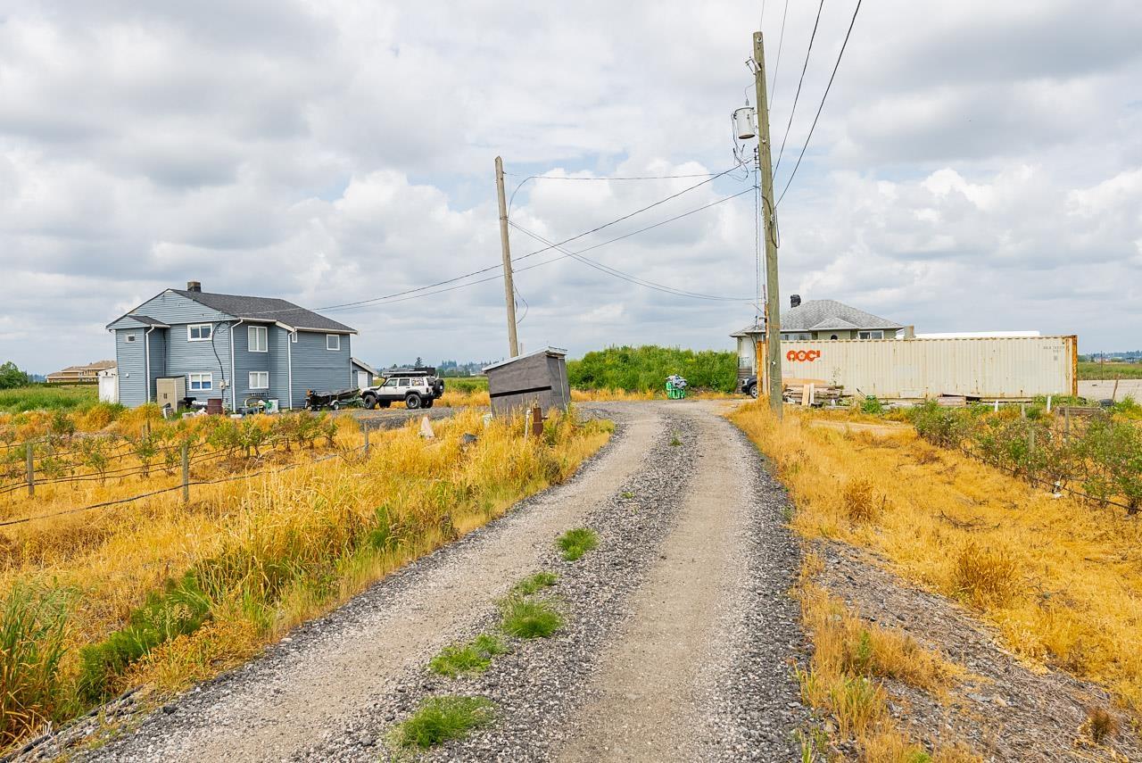17027 40 Avenue Property Photo 13