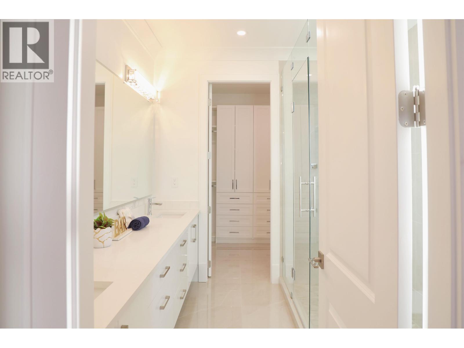 10391 Seacote Road Property Photo 15