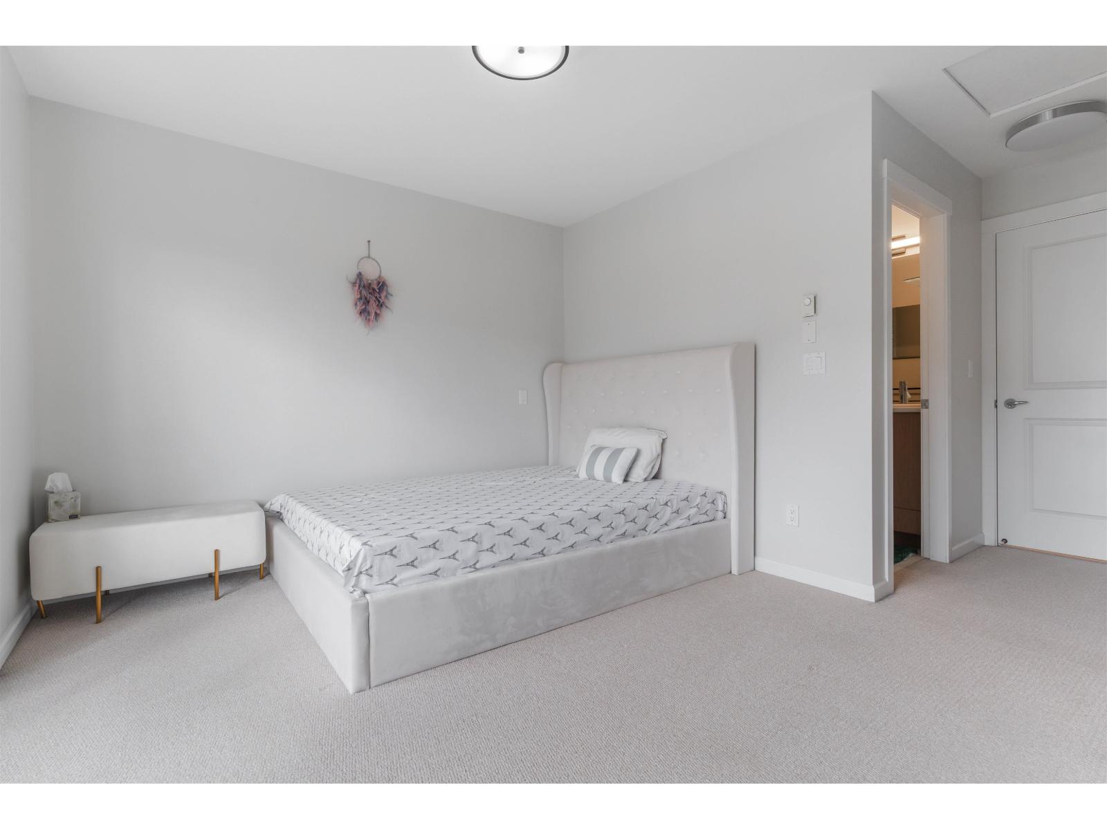 118 19505 68a Avenue Property Photo 9