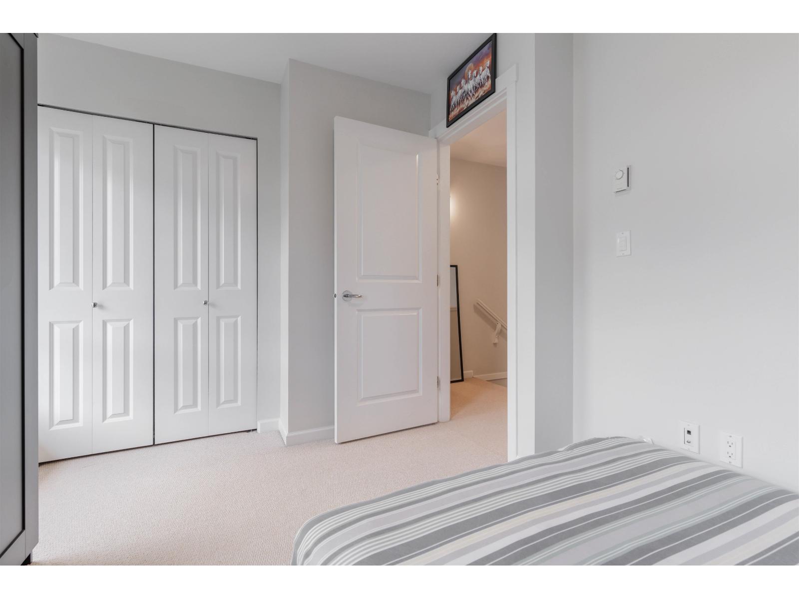 118 19505 68a Avenue Property Photo 14