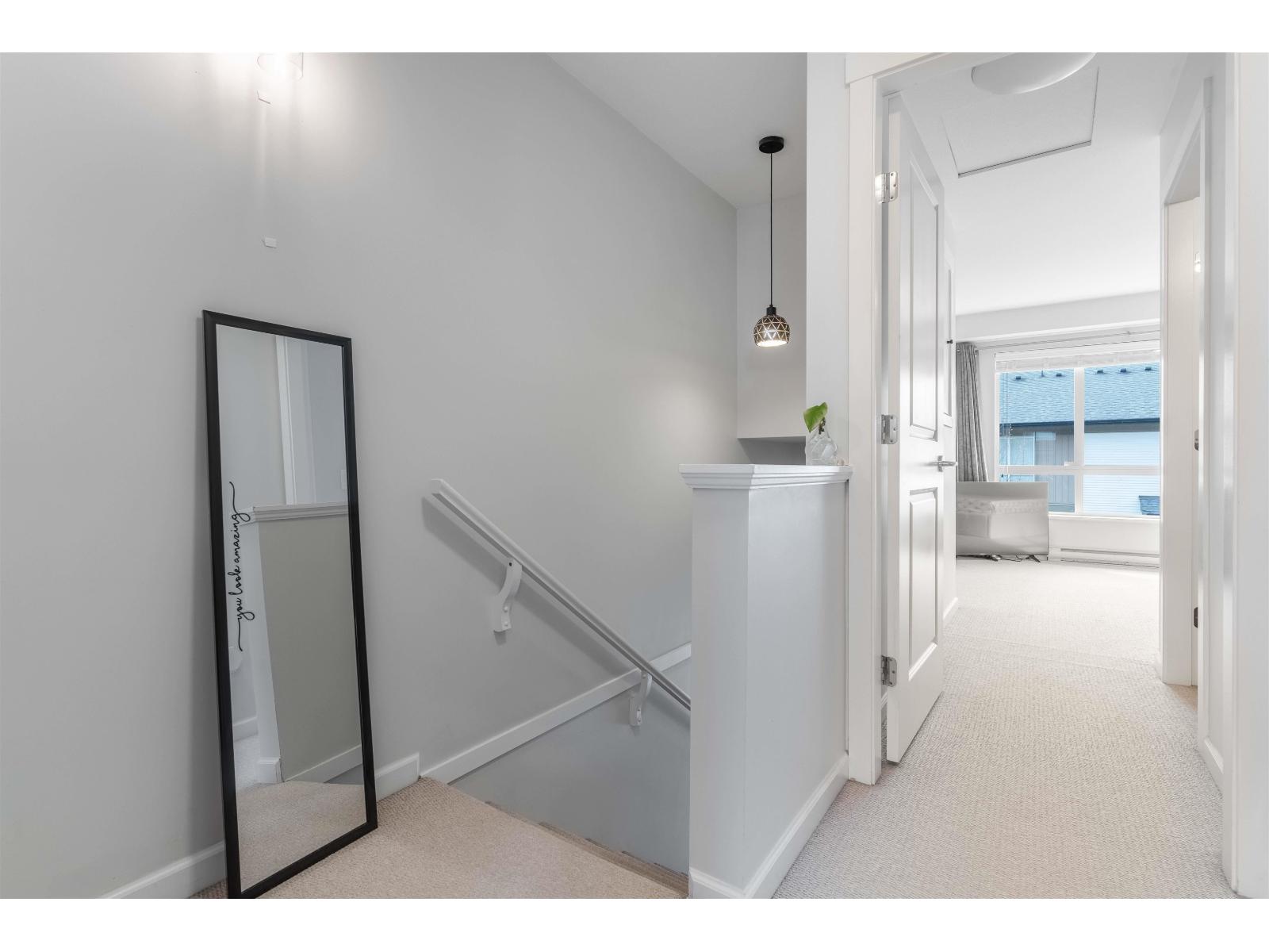 118 19505 68a Avenue Property Photo 16