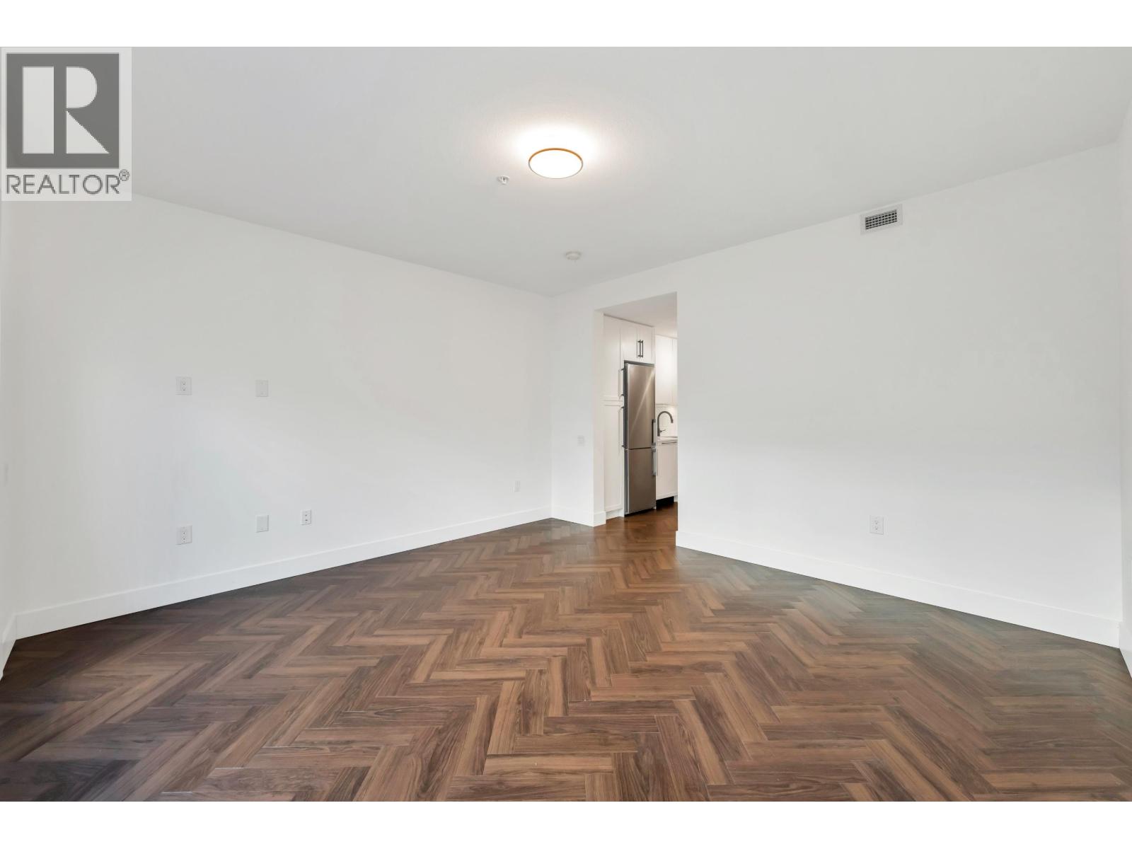 103 9228 Slopes Mews Property Photo 3