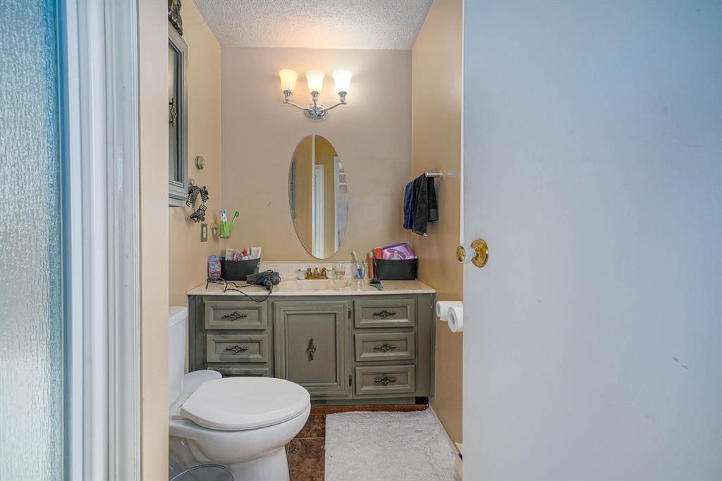 6595 Vedder Road Property Photo 17