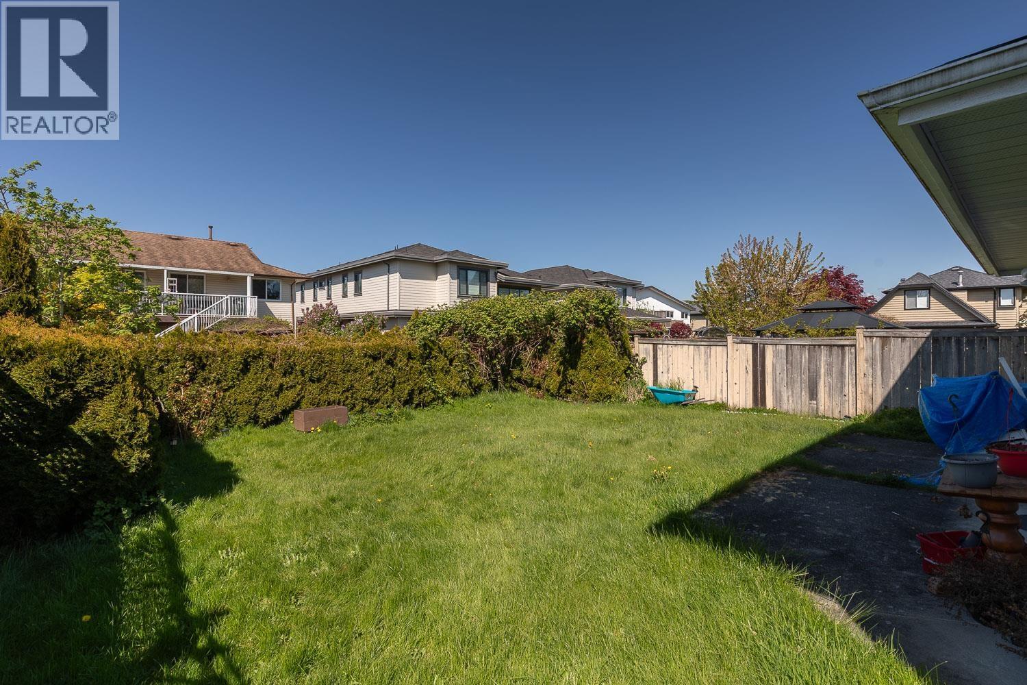 7431 No. 2 Road Property Photo 8