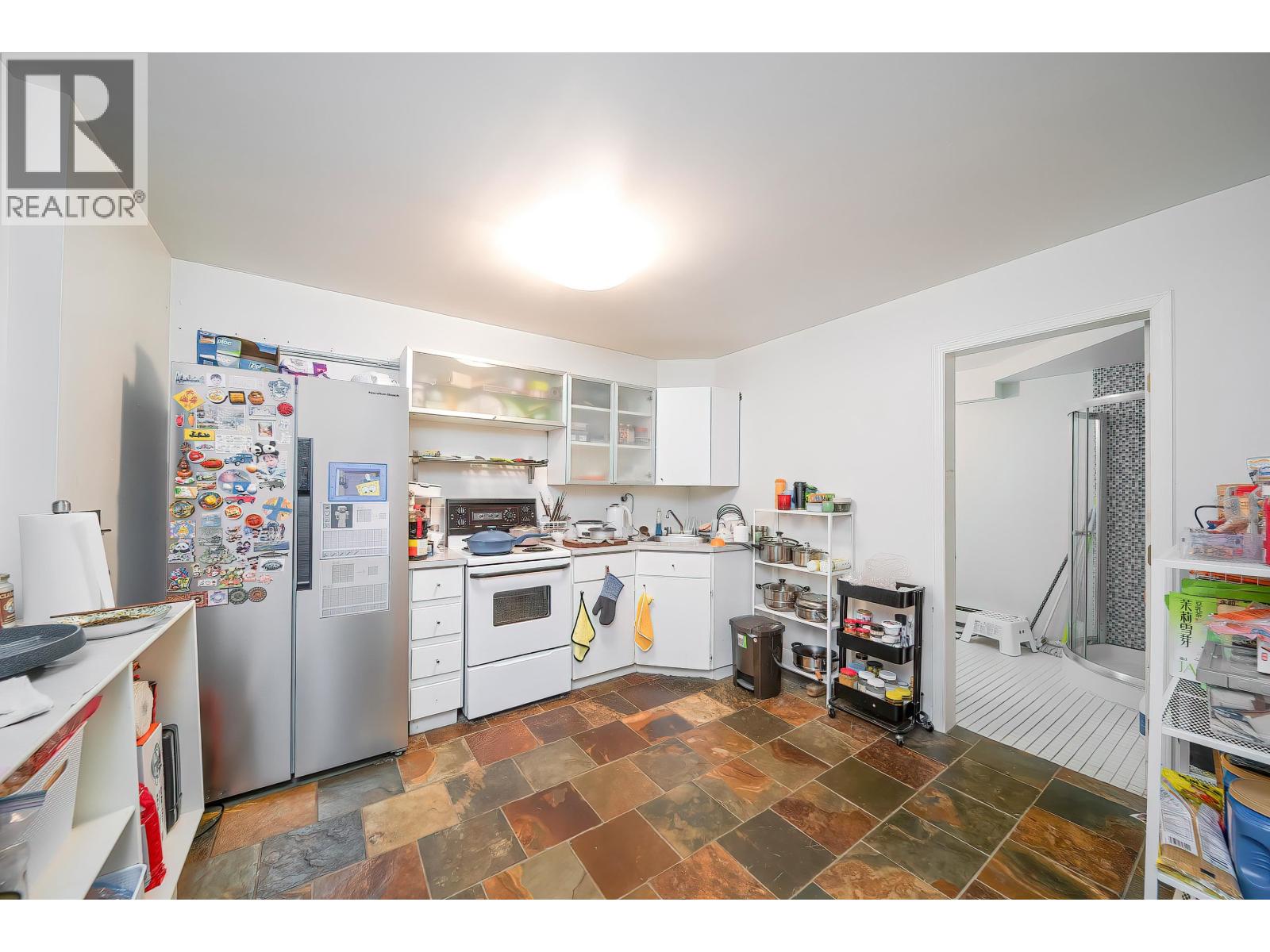 992 3rd Street Property Photo 21
