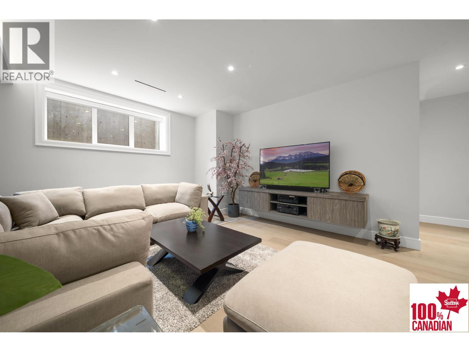 8258 Government Road Property Photo 36