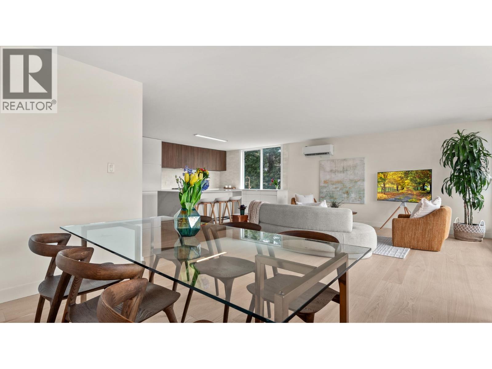 401 475 13th Street Property Photo 5