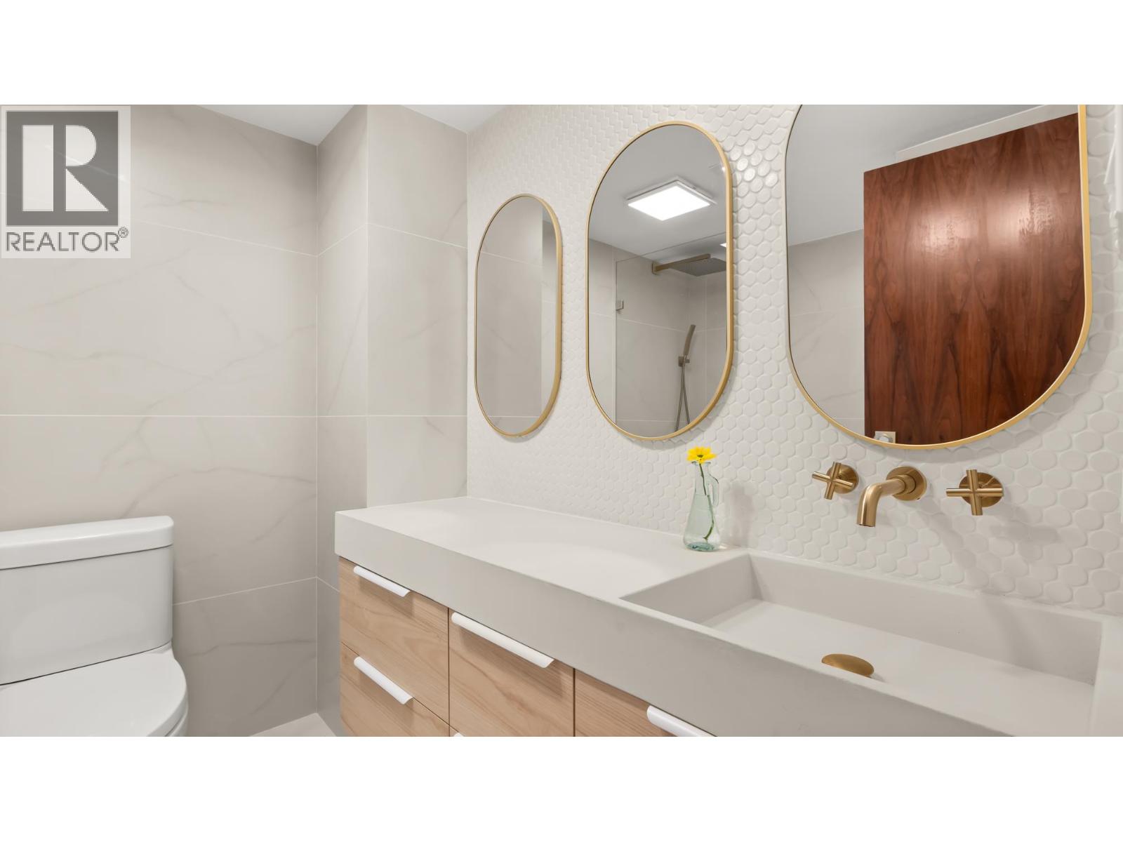 401 475 13th Street Property Photo 27