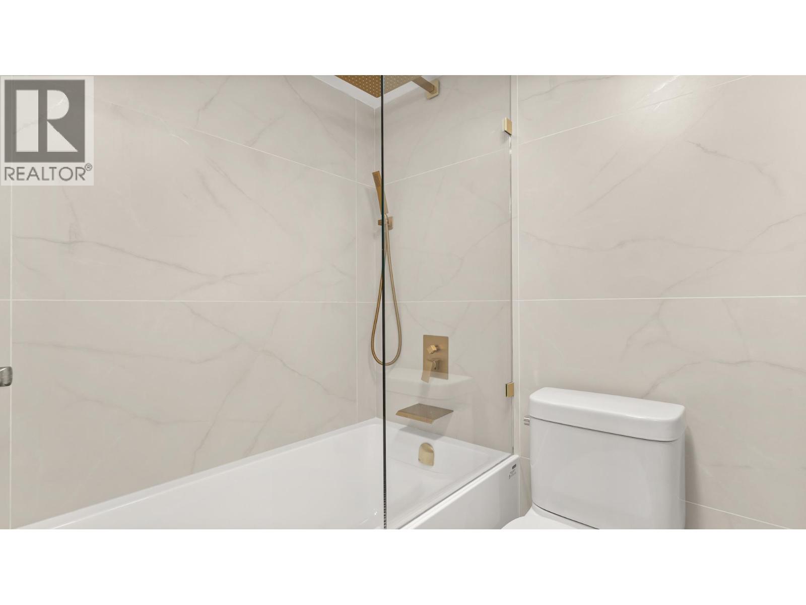 401 475 13th Street Property Photo 28