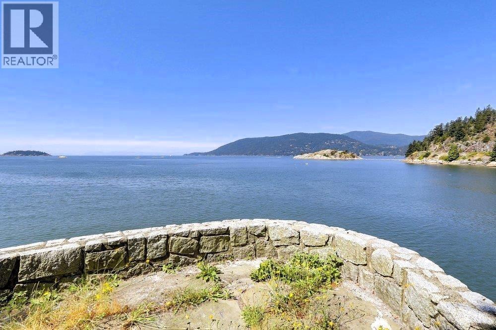 6648 Marine Drive Property Photo 2