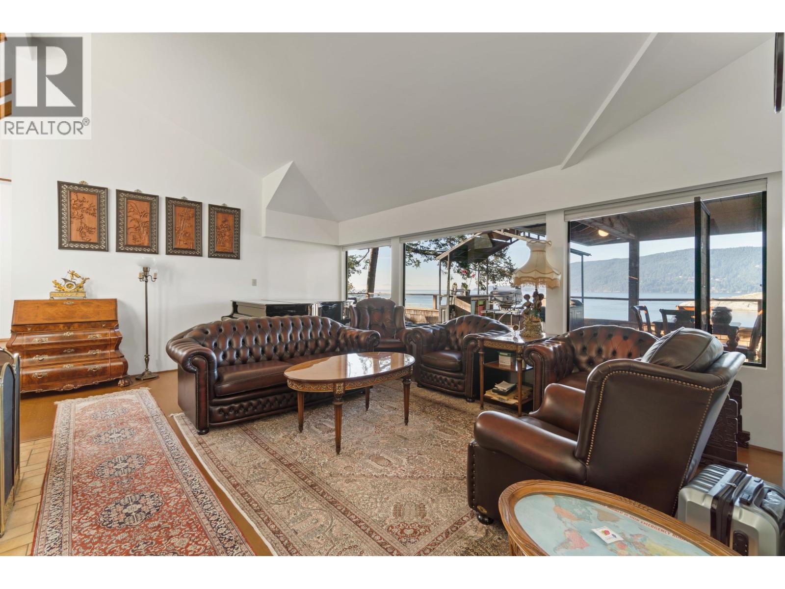 6648 Marine Drive Property Photo 10