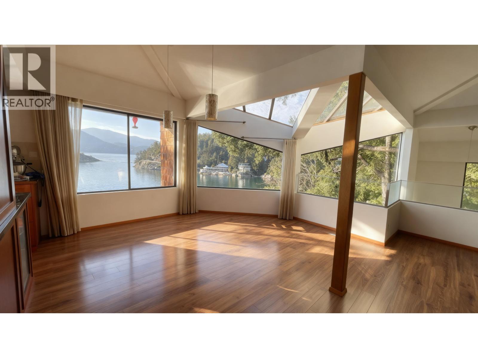 6648 Marine Drive Property Photo 11