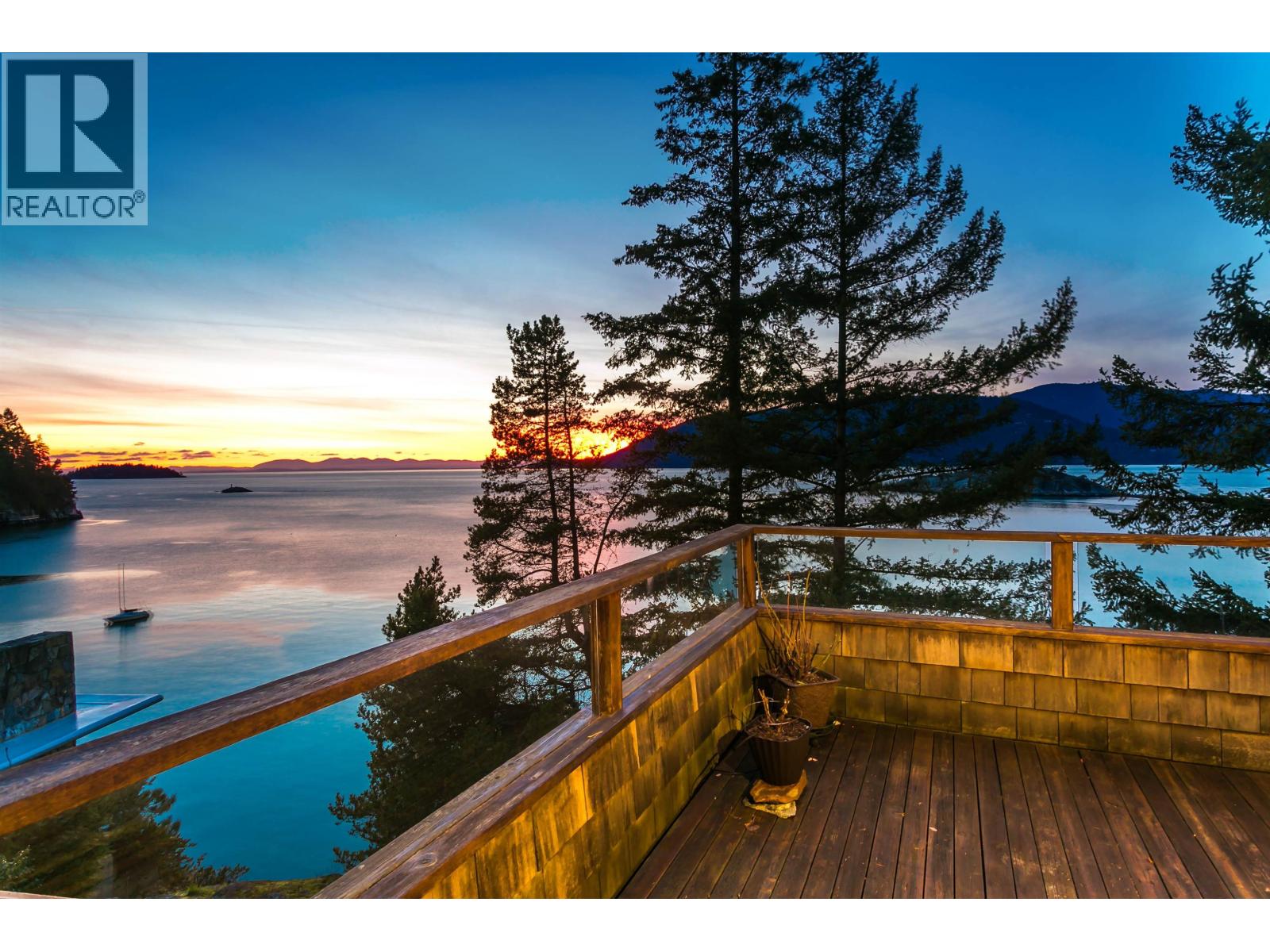 6648 Marine Drive Property Photo 27