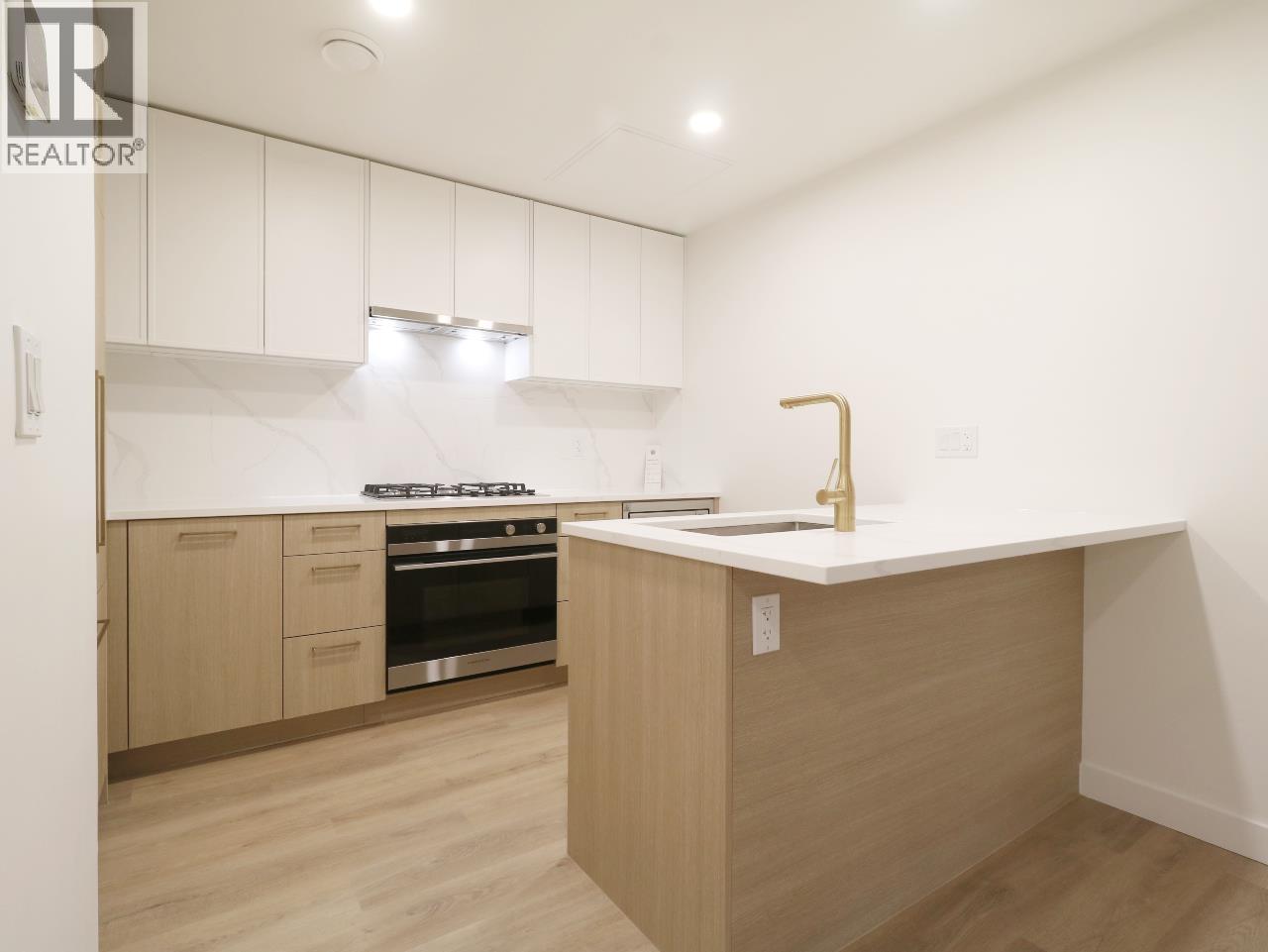 112 390 Guilby Street Property Photo 6