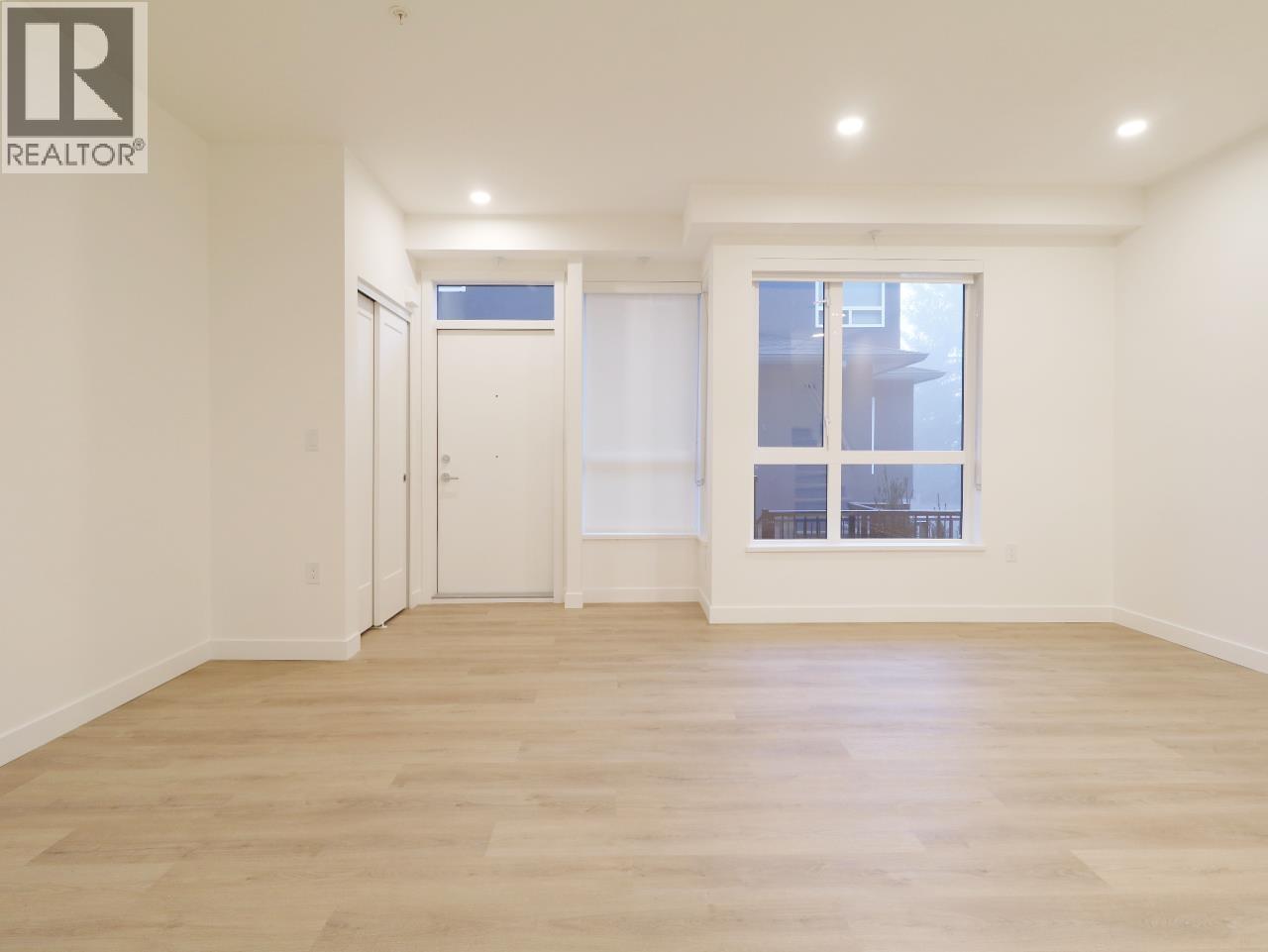 112 390 Guilby Street Property Photo 11
